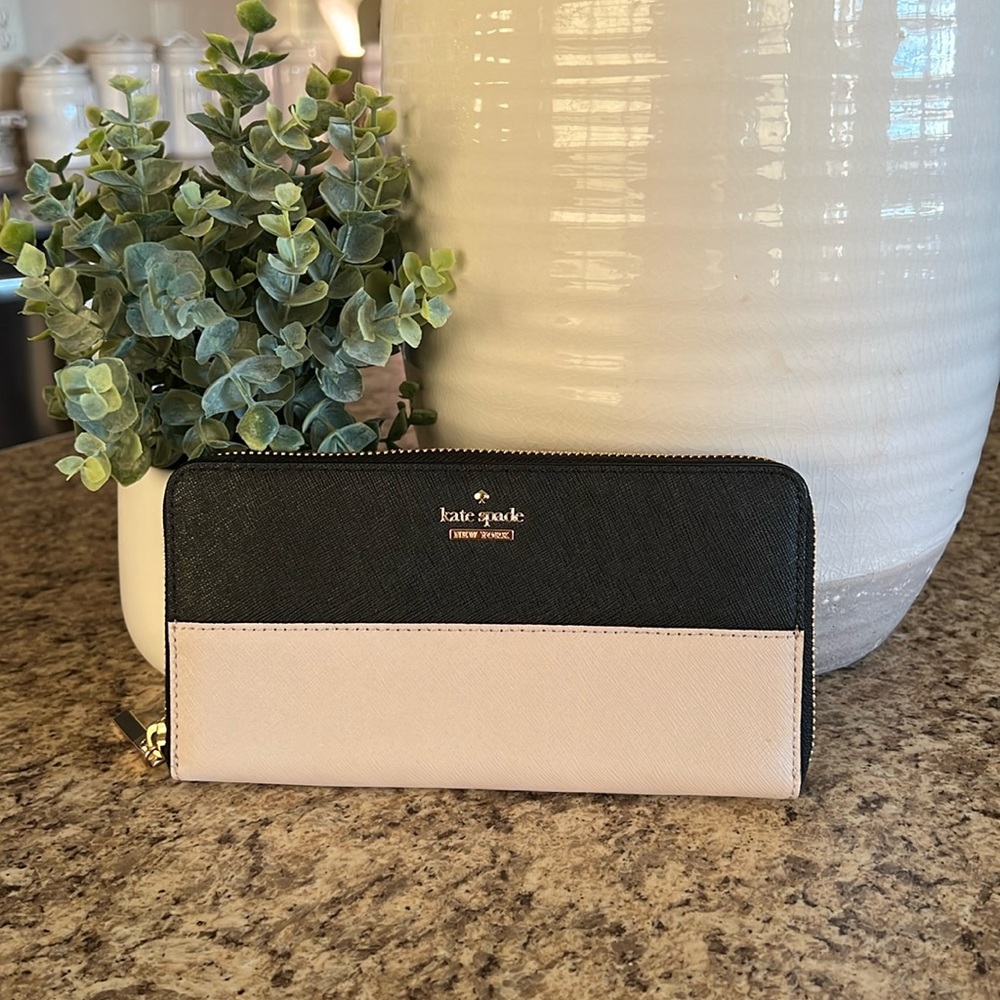 ♠️Kate Spade Cameron Street Lacey in Tusk & Black ♠️